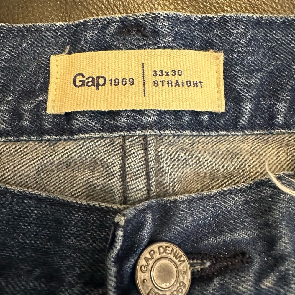 GAP Men's Classic Denim Straight Jeans - Picture 3 of 3